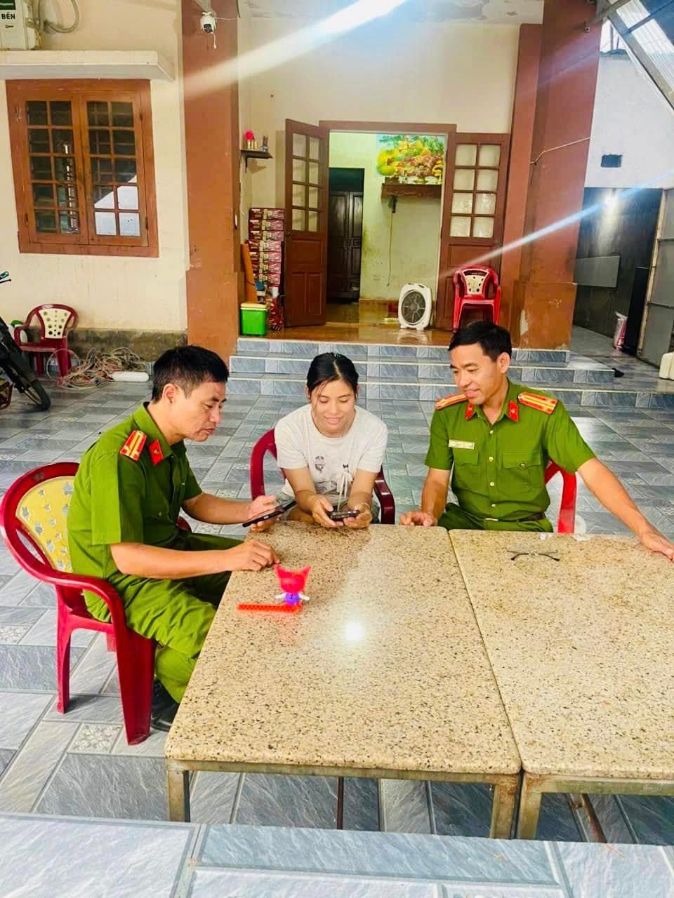CÔNG AN ĐẶC KHU CỒN CỎ HƯỞNG ỨNG NGÀY CHUYỂN ĐỔI SỐ QUỐC GIA NĂM 2025