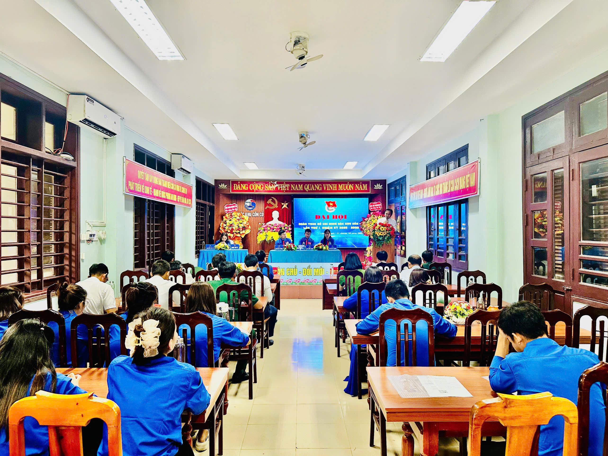 Bí thư Huyện ủy Nguyễn Tăng kết luận hội nghị