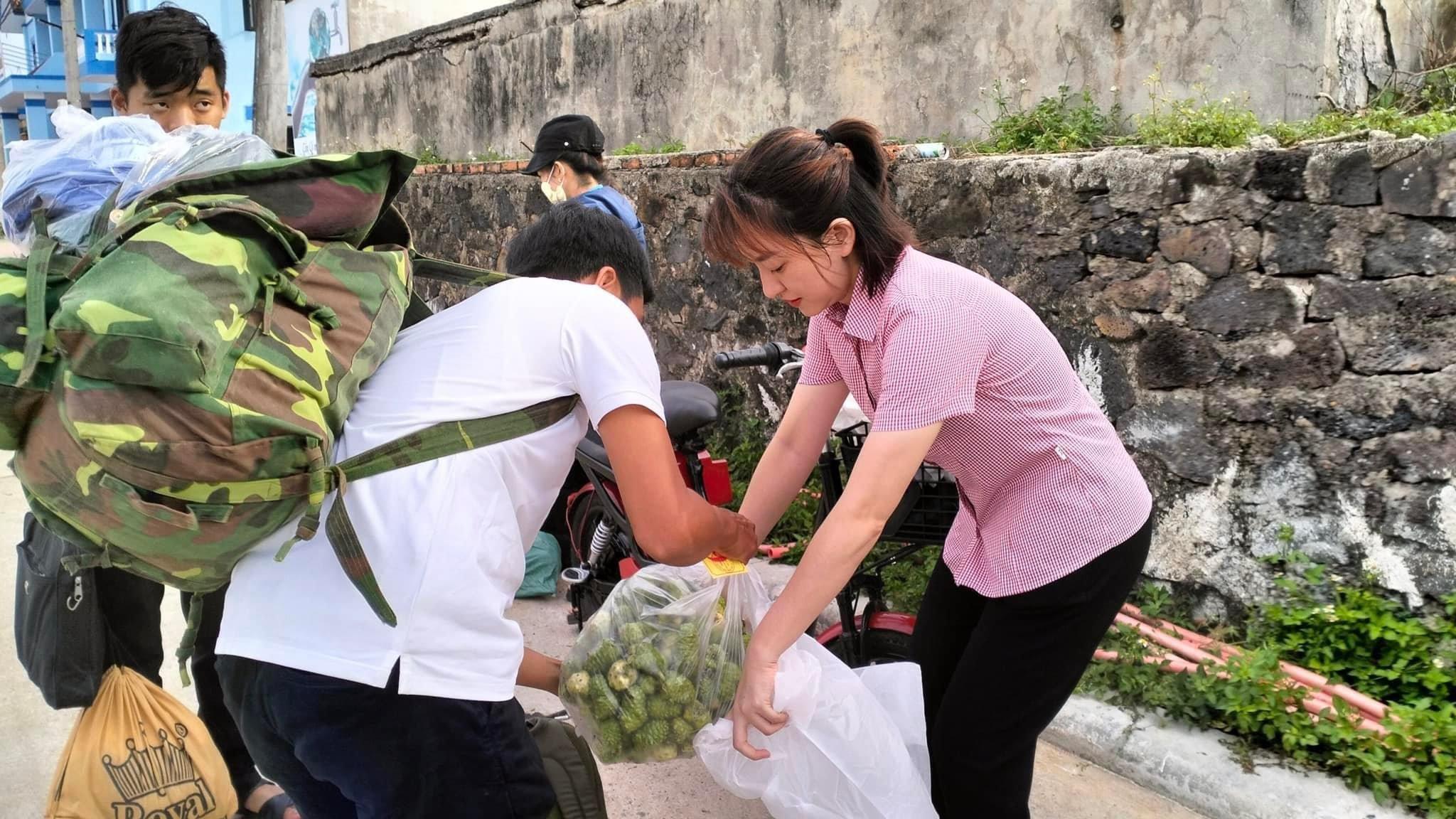 Bí thư Huyện ủy Nguyễn Tăng kết luận hội nghị